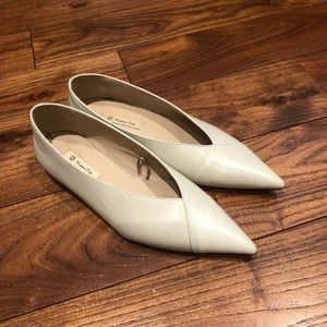 Womens massimo dutti ivory leather flats size 35 us 4.5-5